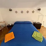Casa Nostra A Chiaia