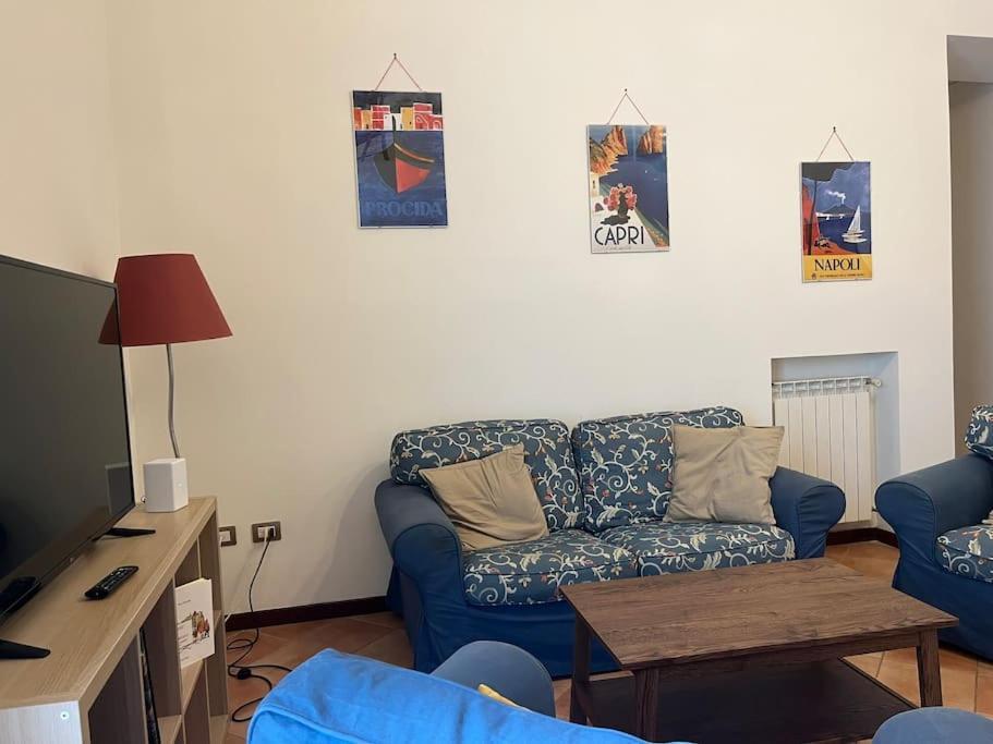 Casa Nostra A Chiaia Naples