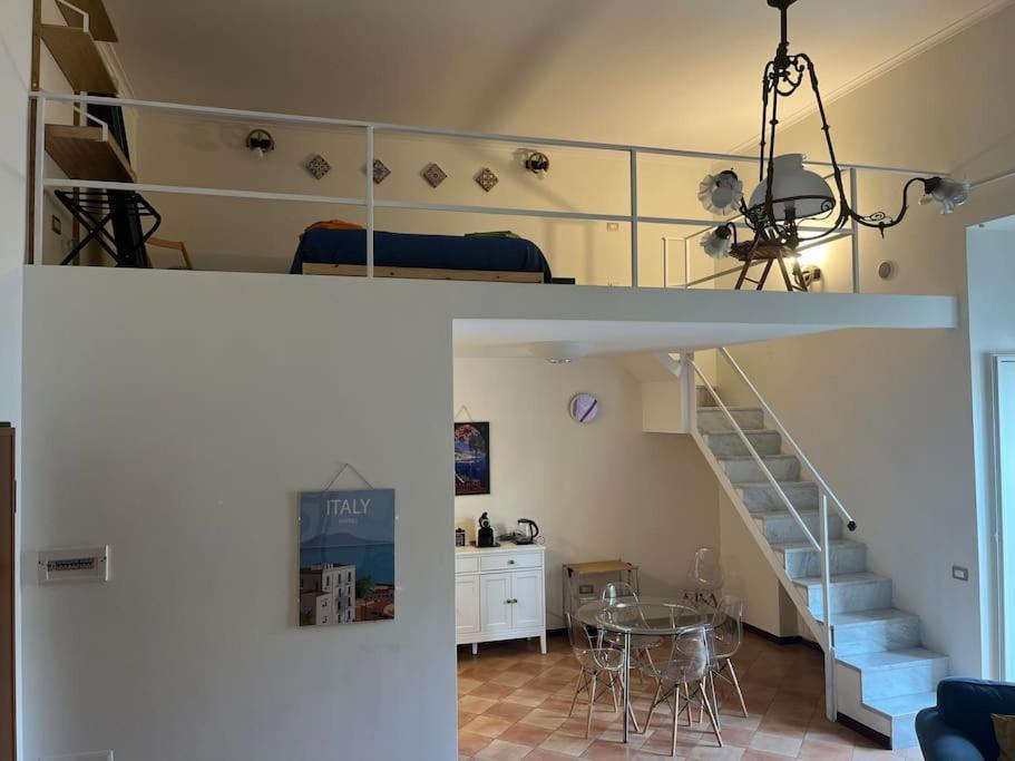 Apartment Casa Nostra A Chiaia